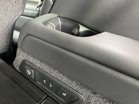 Used 2025 Land Rover Range Rover Long Wheelbase SE image 43