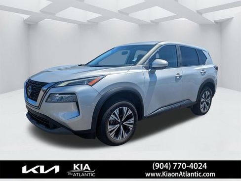 Used 2023 Nissan Rogue SV image 7