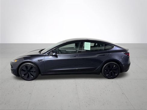 Used 2024 Tesla Model 3 Standard Range RWD image 9
