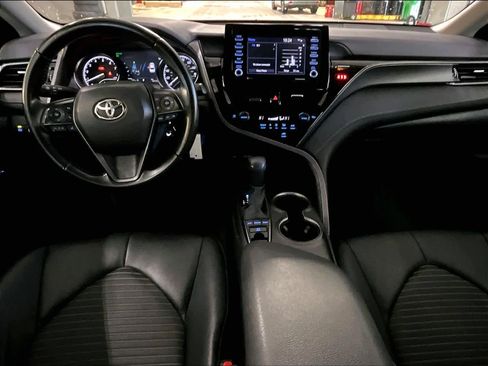 Used 2023 Toyota Camry SE image 21