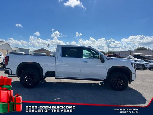 New 2026 GMC Sierra 2500 Denali w/ Denali Reserve Package image 8