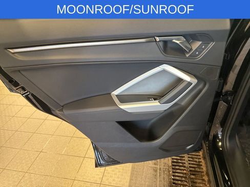 Used 2025 Audi Q3 2.0T Premium w/ Convenience Package image 18