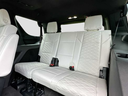 Used 2026 Cadillac Escalade Platinum Sport w/ LPO, ONYX Package AWD/4WD image 30