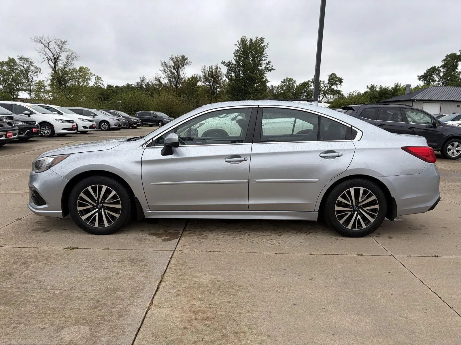 Used 2018 Subaru Legacy 2.5i Premium AWD/4WD image 5