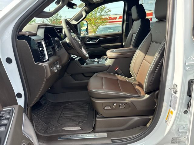 New 2026 GMC Sierra 2500 Denali w/ Denali Reserve Package AWD/4WD image 13