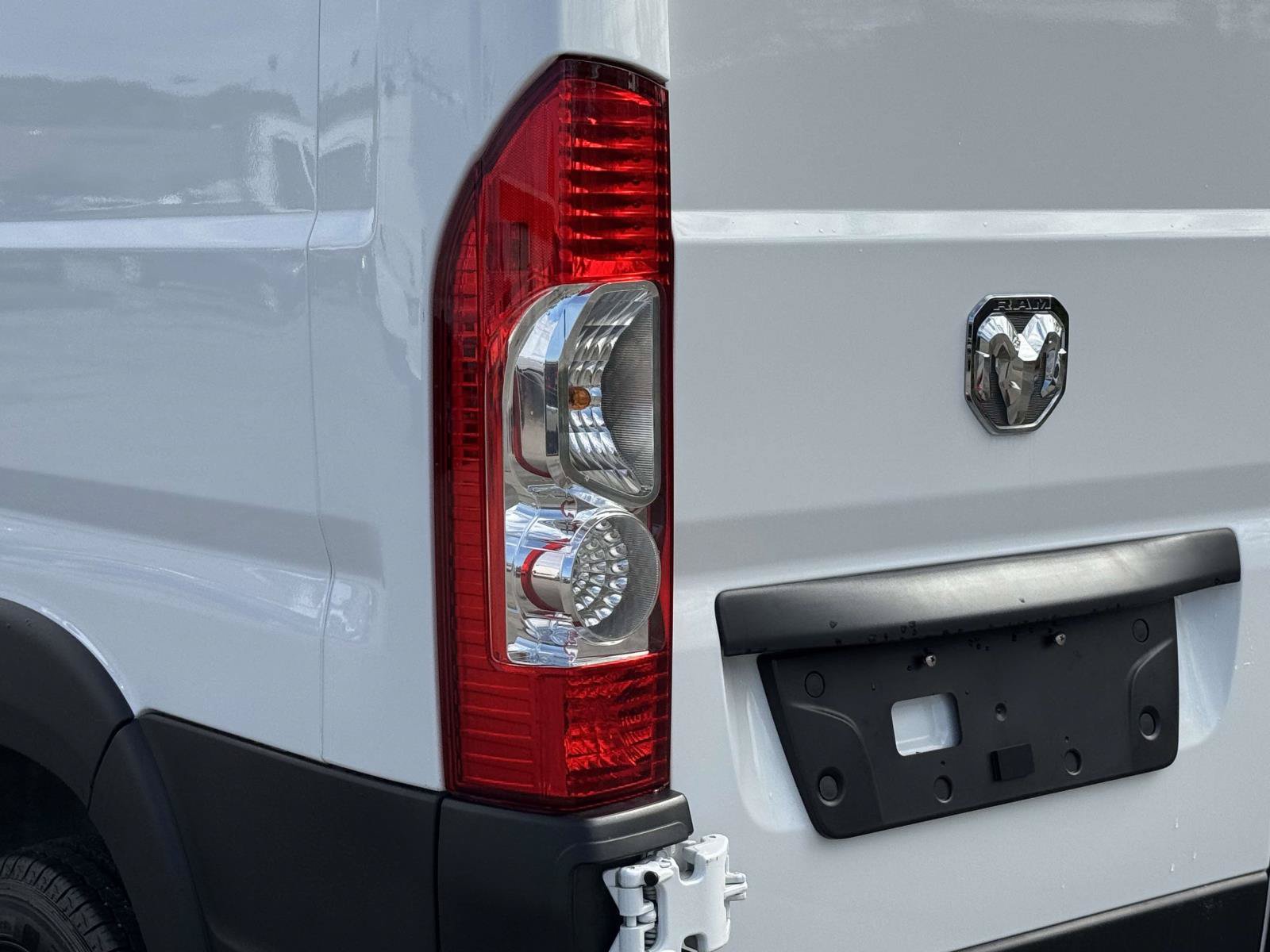 Used 2026 RAM ProMaster 2500 w/ Convenience Group FWD image 9