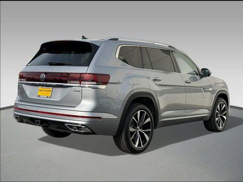 Used 2025 Volkswagen Atlas SEL Premium R-Line image 4