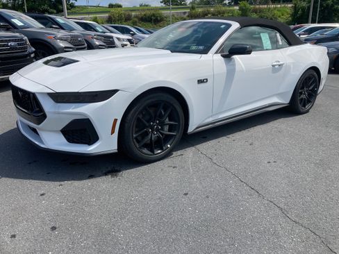New 2025 Ford Mustang GT Premium image 18