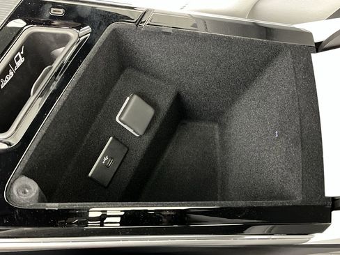 New 2025 Cadillac Lyriq Luxury image 25