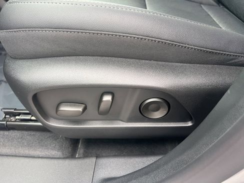 New 2026 Chevrolet Equinox LT w/ Convenience Package II image 14