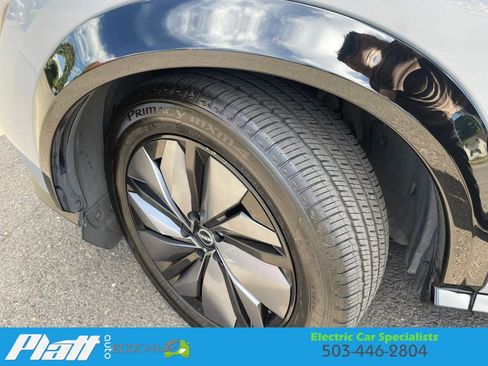 Used 2023 Nissan Ariya FWD image 19