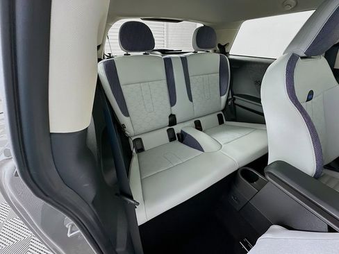 Certified 2025 MINI Cooper S image 26