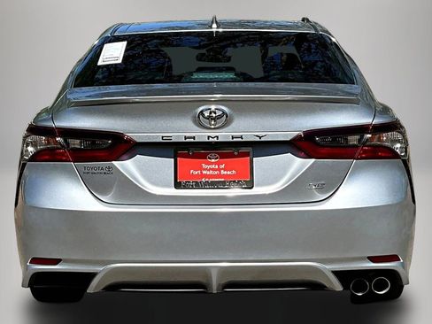 Used 2023 Toyota Camry SE image 6