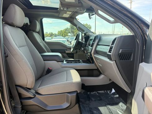 Used 2021 Ford F250 XLT w/ XLT Premium Package AWD/4WD image 15