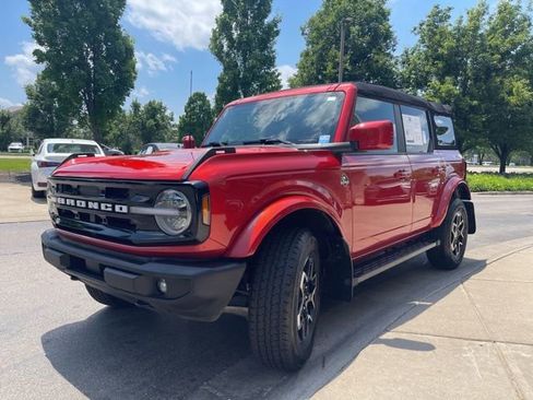 Used 2023 Ford Bronco Outer Banks AWD/4WD image 7