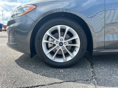 Used 2020 Ford Fusion SE image 10