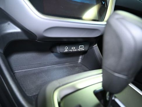 Used 2025 Subaru Crosstrek 2.5i Premium w/ Crosstrek Mirror Package image 30