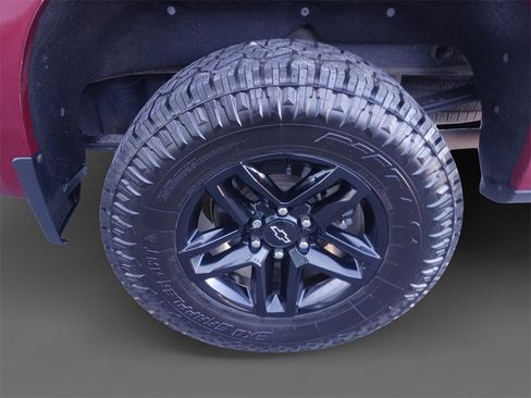 Used 2020 Chevrolet Silverado 1500 LT Trail Boss w/ Bed Protection Package image 8