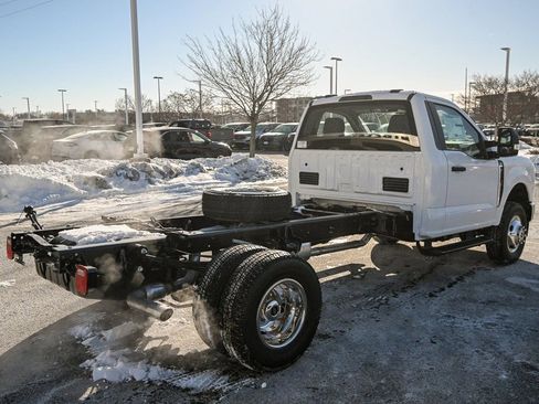 New 2026 Ford F350 XL w/ XL Chrome Package image 5