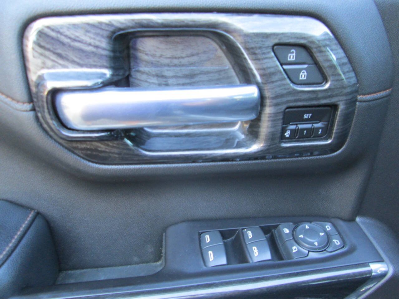 Used 2020 GMC Sierra 1500 AT4 w/ AT4 Premium Package AWD/4WD image 16