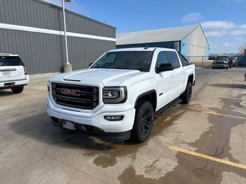 Used 2018 GMC Sierra 1500 SLT w/ All Terrain X Package image 1
