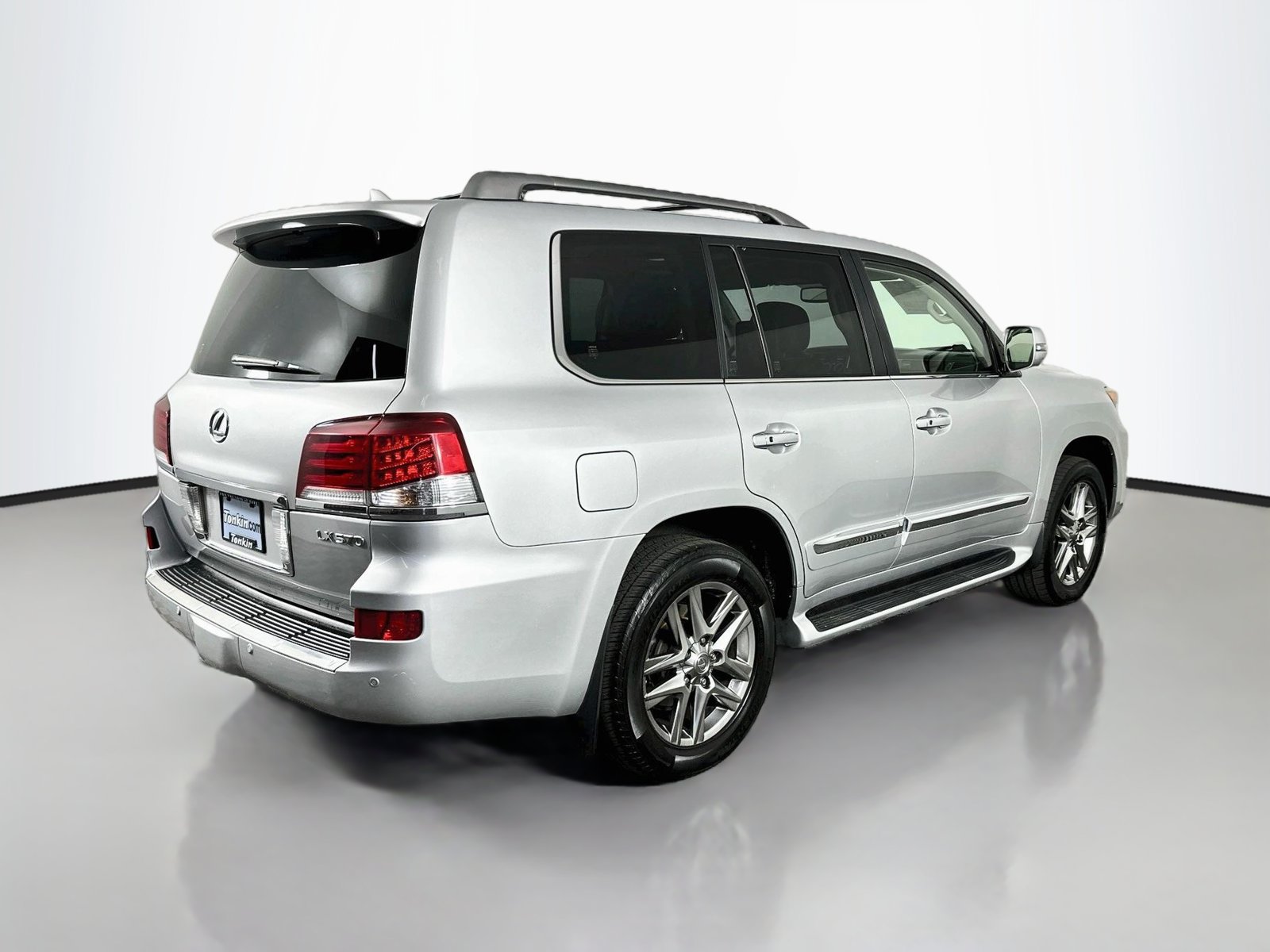 Used 2013 Lexus LX 570 4WD w/ Luxury Pkg image 7