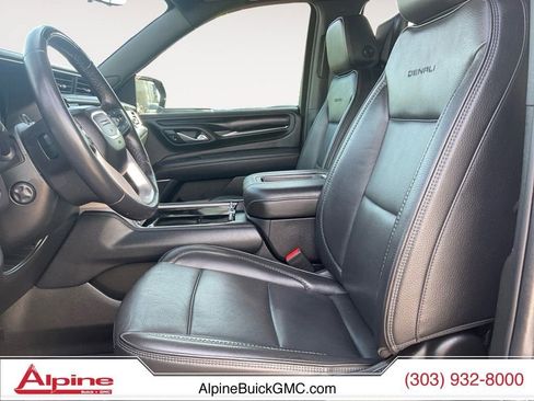 Used 2024 GMC Yukon Denali w/ Advanced Technology Package AWD/4WD image 9