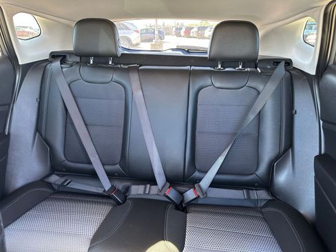 Used 2025 Chevrolet Trax LT image 38