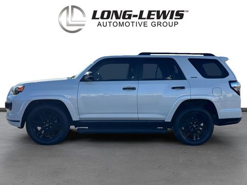 Used 2019 Toyota 4Runner 4WD image 2