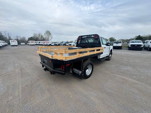 New 2026 Ford F350 XL w/ XL Chrome Package image 4