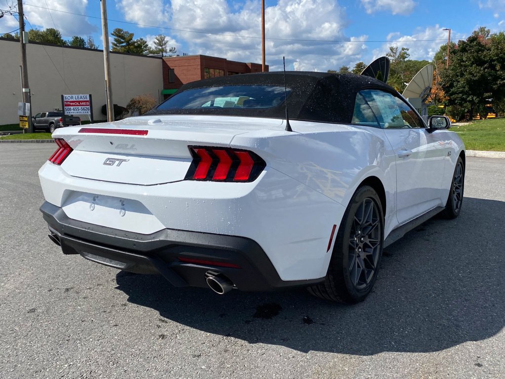 New 2026 Ford Mustang GT Premium w/ GT Performance Package RWD image 5