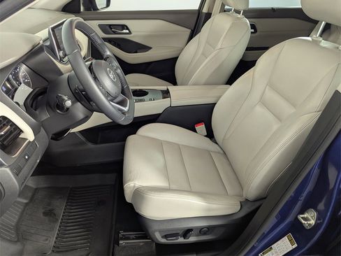 Used 2021 Nissan Rogue SL image 12