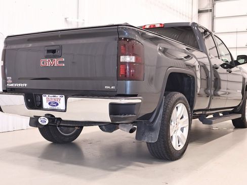 Used 2019 GMC Sierra 1500 SLE w/ SLE Value Package AWD/4WD image 9