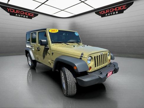 Used 2013 Jeep Wrangler Unlimited Sport image 3