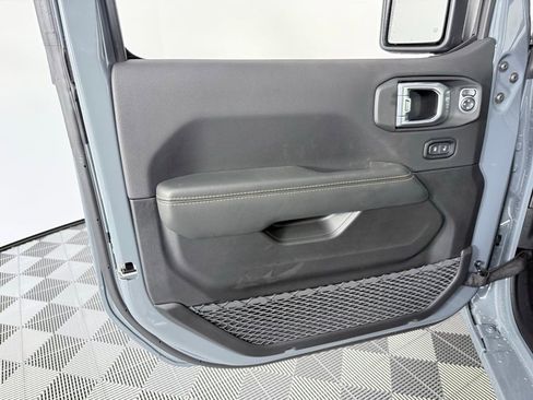 New 2026 Jeep Gladiator Sport image 9