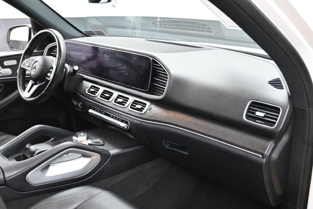 Used 2022 Mercedes-Benz GLE 350 4MATIC w/ Premium Package image 39