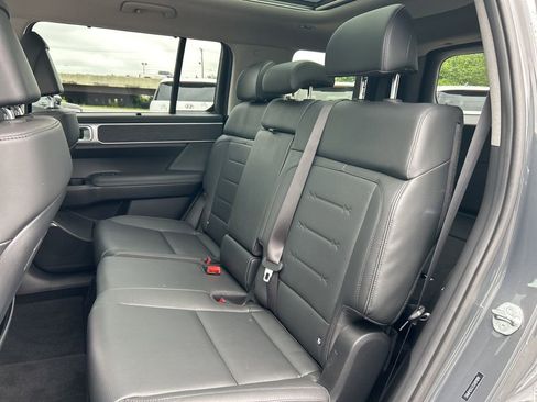New 2025 Hyundai Santa Fe Limited AWD/4WD image 32