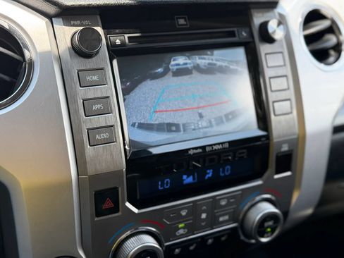 Used 2018 Toyota Tundra Platinum AWD/4WD image 38