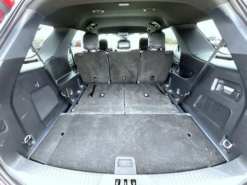 Used 2025 Ford Explorer ST-Line w/ ST-Line Street Pack AWD/4WD image 26