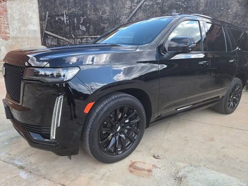 Used 2023 Cadillac Escalade Sport Platinum w/ LPO, ONYX Package image 1