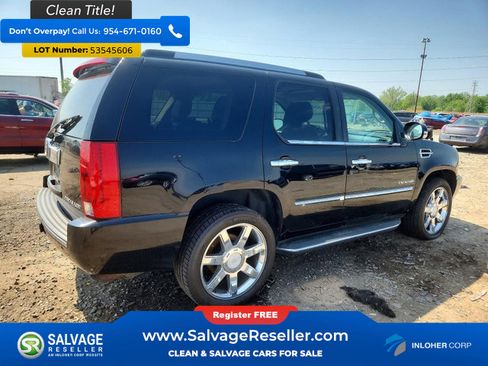 Used 2011 Cadillac Escalade Luxury AWD/4WD image 4