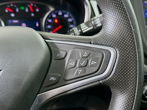 Used 2023 Chevrolet Equinox LT FWD image 17