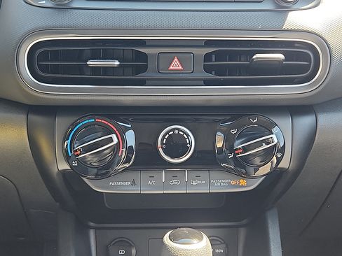 Certified 2023 Hyundai Kona SE w/ Cargo Package AWD/4WD image 18