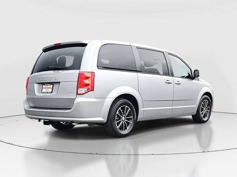 Used 2017 Dodge Grand Caravan GT FWD image 5
