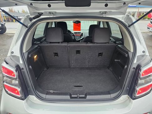 Used 2017 Chevrolet Sonic LT image 18