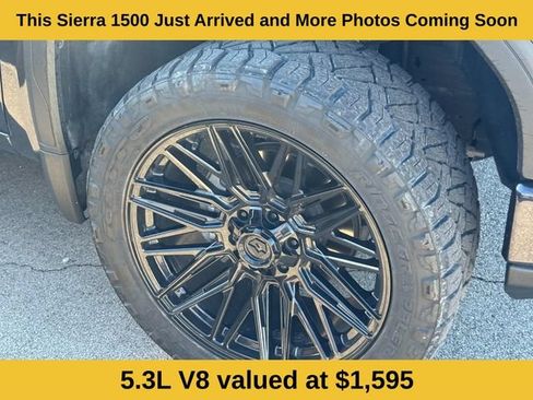 Used 2024 GMC Sierra 1500 Elevation AWD/4WD image 3