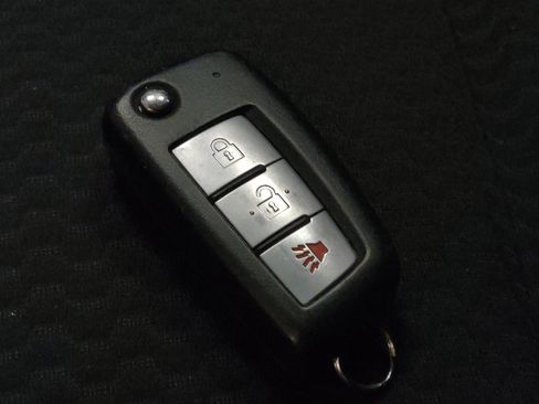 Used 2020 Nissan Rogue Sport S AWD/4WD image 32