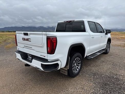 Used 2023 GMC Sierra 1500 AT4 w/ Technology Package AWD/4WD image 7