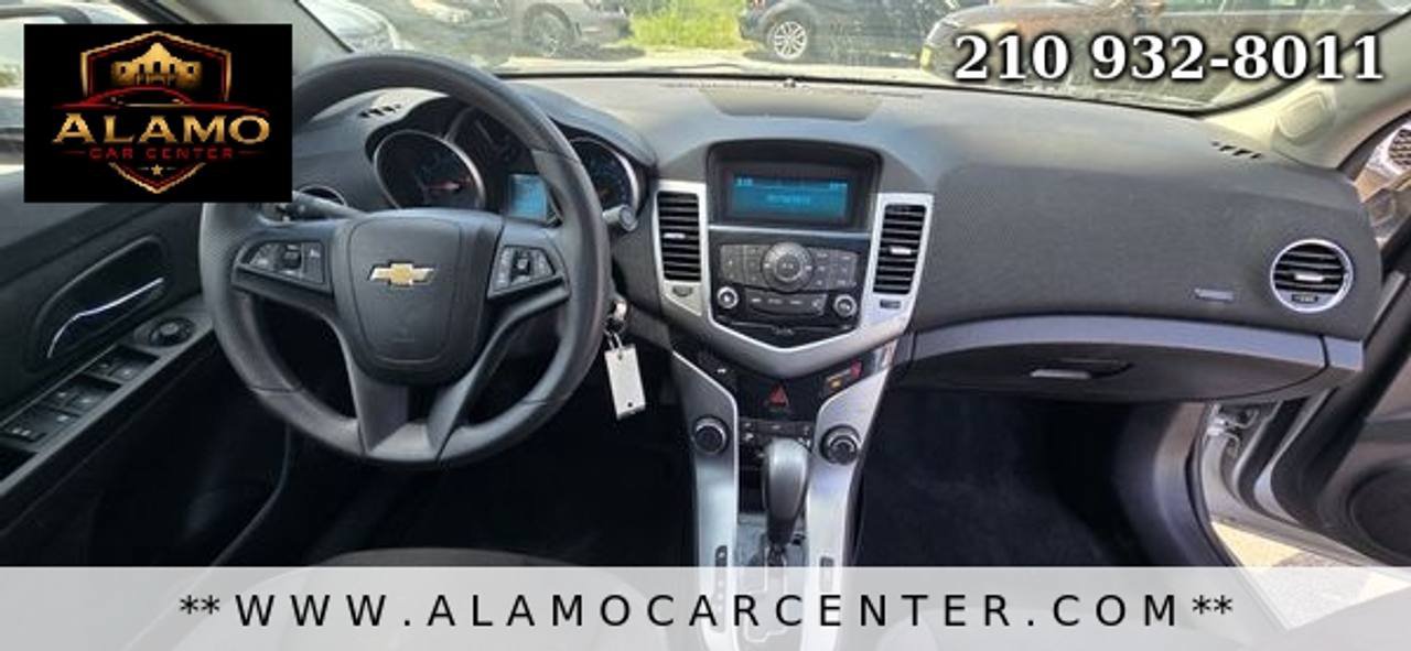 Used 2015 Chevrolet Cruze LT FWD image 17