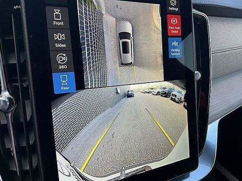 New 2026 Volvo XC90 B6 Plus w/ Protection Package AWD/4WD image 21